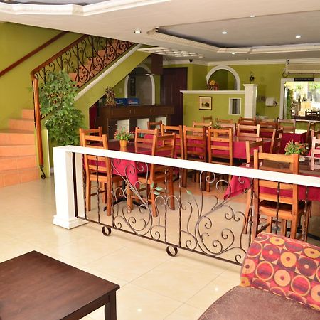 El Portal Inn ตักบีลารัน ซิตี ภายนอก รูปภาพ