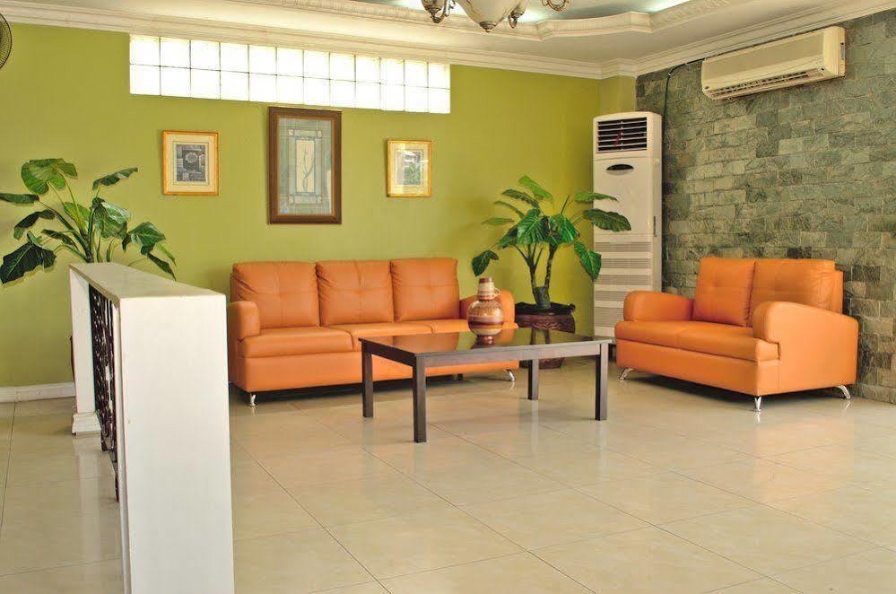 El Portal Inn ตักบีลารัน ซิตี ภายนอก รูปภาพ